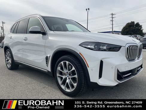 Used 2024 BMW X5 xDrive40i w/ Parking Assistance Package image 24