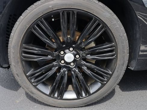 Used 2019 Land Rover Range Rover Velar R-Dynamic SE AWD/4WD image 42