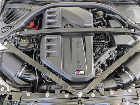 Used 2025 BMW M2 w/ Lighting Package image 17