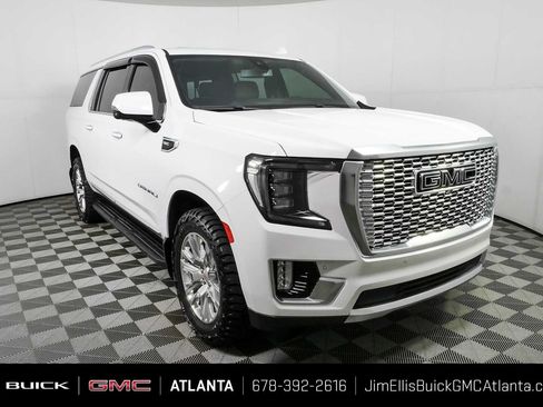 Used 2022 GMC Yukon XL Denali w/ Max Trailering Package AWD/4WD image 11