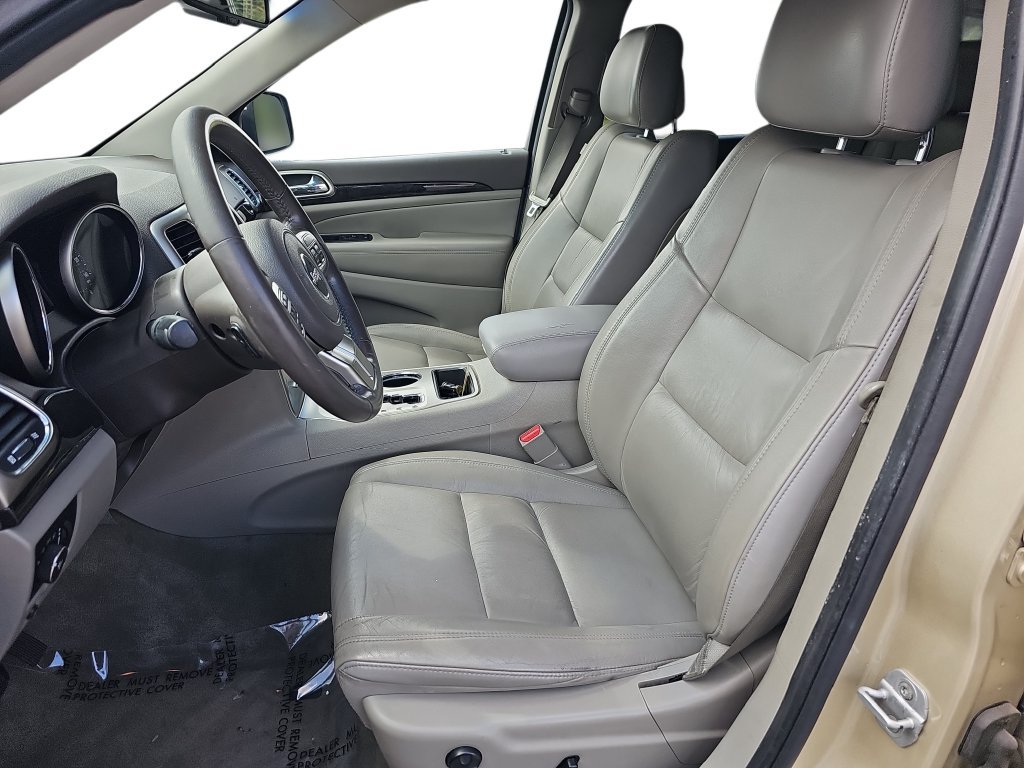 Used 2011 Jeep Grand Cherokee Laredo RWD image 16