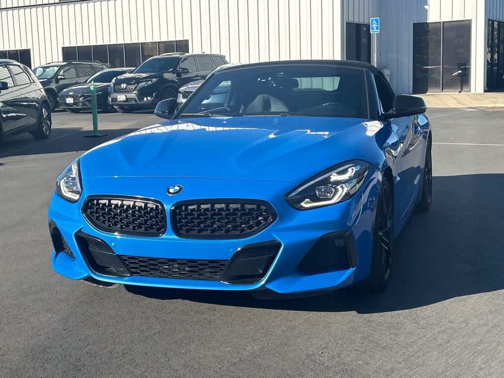 Used 2022 BMW Z4 sDrive30i w/ M Sport Package RWD image 2