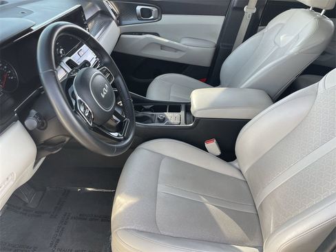 Certified 2022 Kia Sorento S image 18