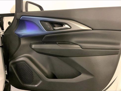 Used 2025 Chevrolet Equinox EV LT w/ Convenience Package image 25