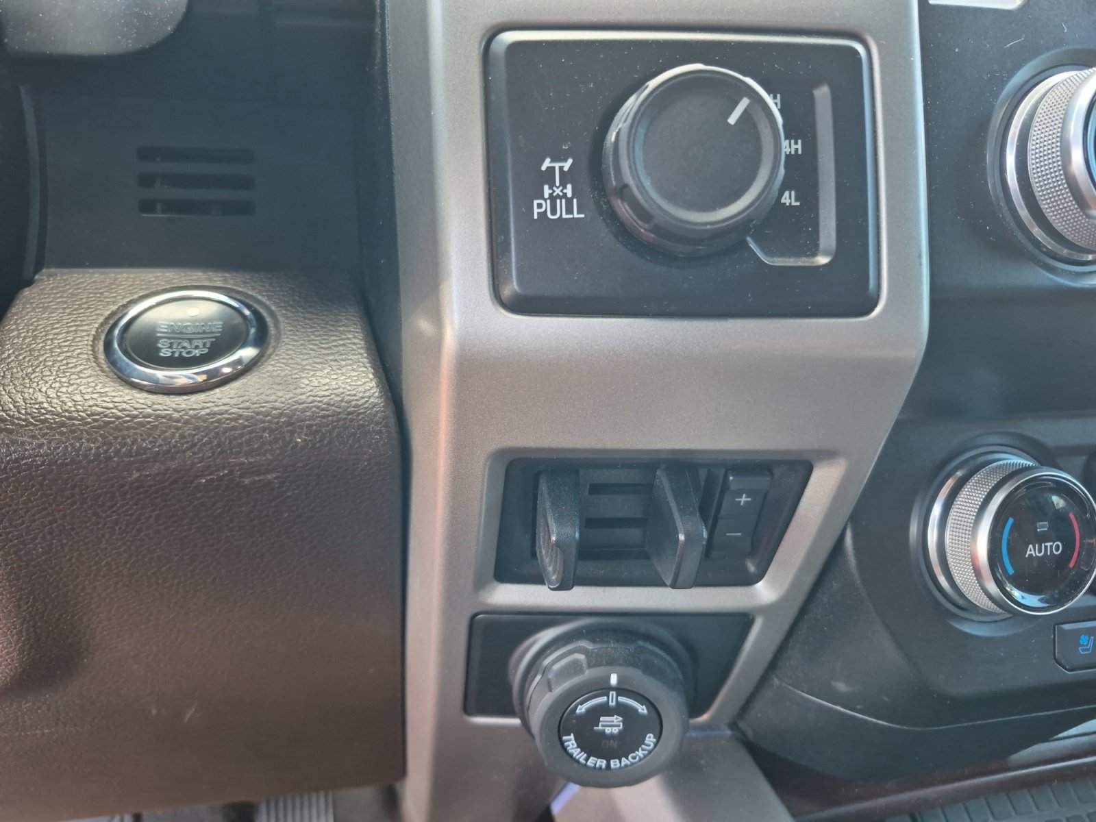 Used 2021 Ford F250 King Ranch w/ King Ranch Ultimate Package AWD/4WD image 36