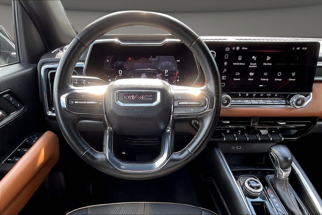 Used 2024 GMC Canyon AT4 w/ Technology Package AWD/4WD image 12