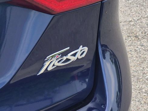 Used 2016 Ford Fiesta SE w/ Cold Weather Package FWD image 13