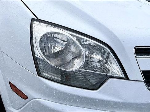 Used 2013 Chevrolet Captiva Sport LTZ FWD image 4