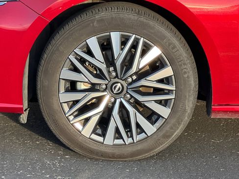 Used 2024 Nissan Altima 2.5 SV image 27