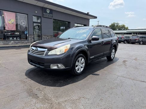 Used 2011 Subaru Outback 2.5i Premium w/ All-Weather Pkg AWD/4WD image 2