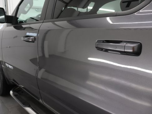 Used 2020 RAM 1500 Big Horn AWD/4WD image 32