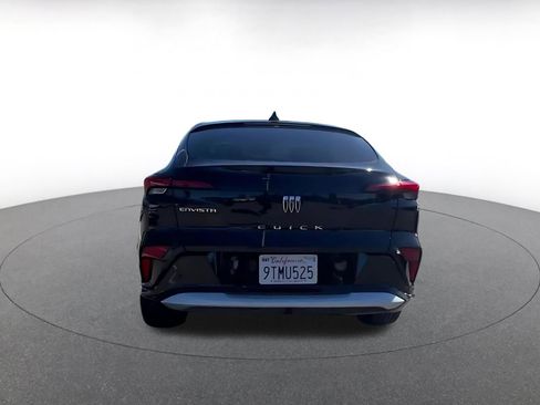 Used 2025 Buick Envista Sport Touring image 12