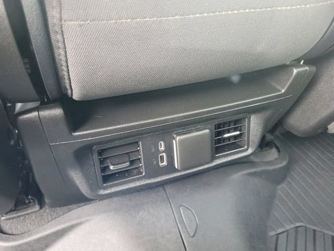 Used 2025 Chevrolet Silverado 2500 LT AWD/4WD image 24