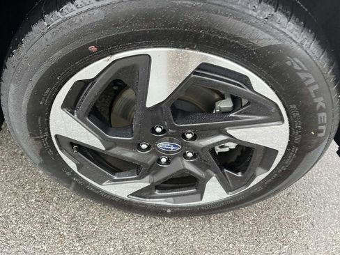 Used 2025 Subaru Crosstrek 2.5i Limited w/ Crosstrek Mirror Package image 11