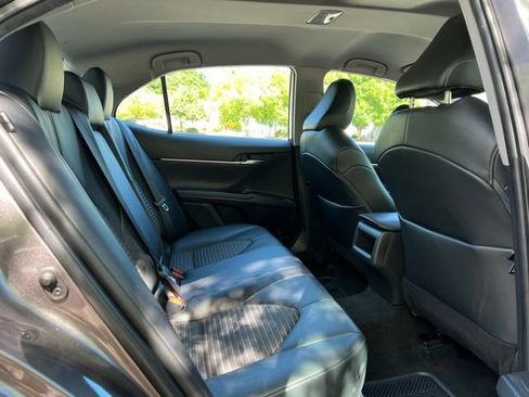 Used 2022 Toyota Camry SE FWD image 19