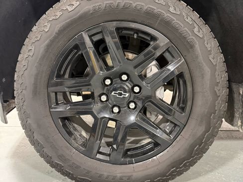 Certified 2025 Chevrolet Silverado 1500 RST w/ Z71 Off-Road Package image 9