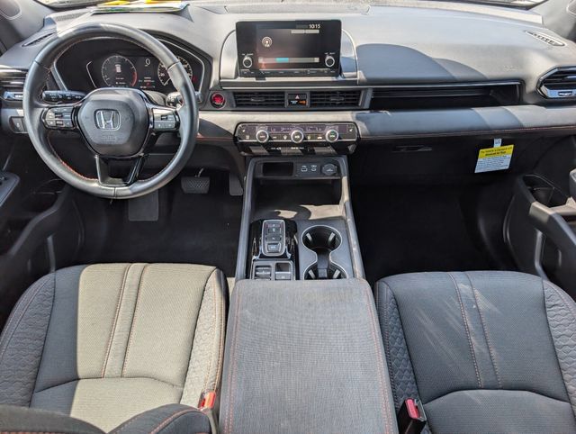 Used 2025 Honda Pilot Sport image 5