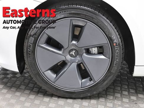 Used 2022 Tesla Model 3 Standard Range image 26