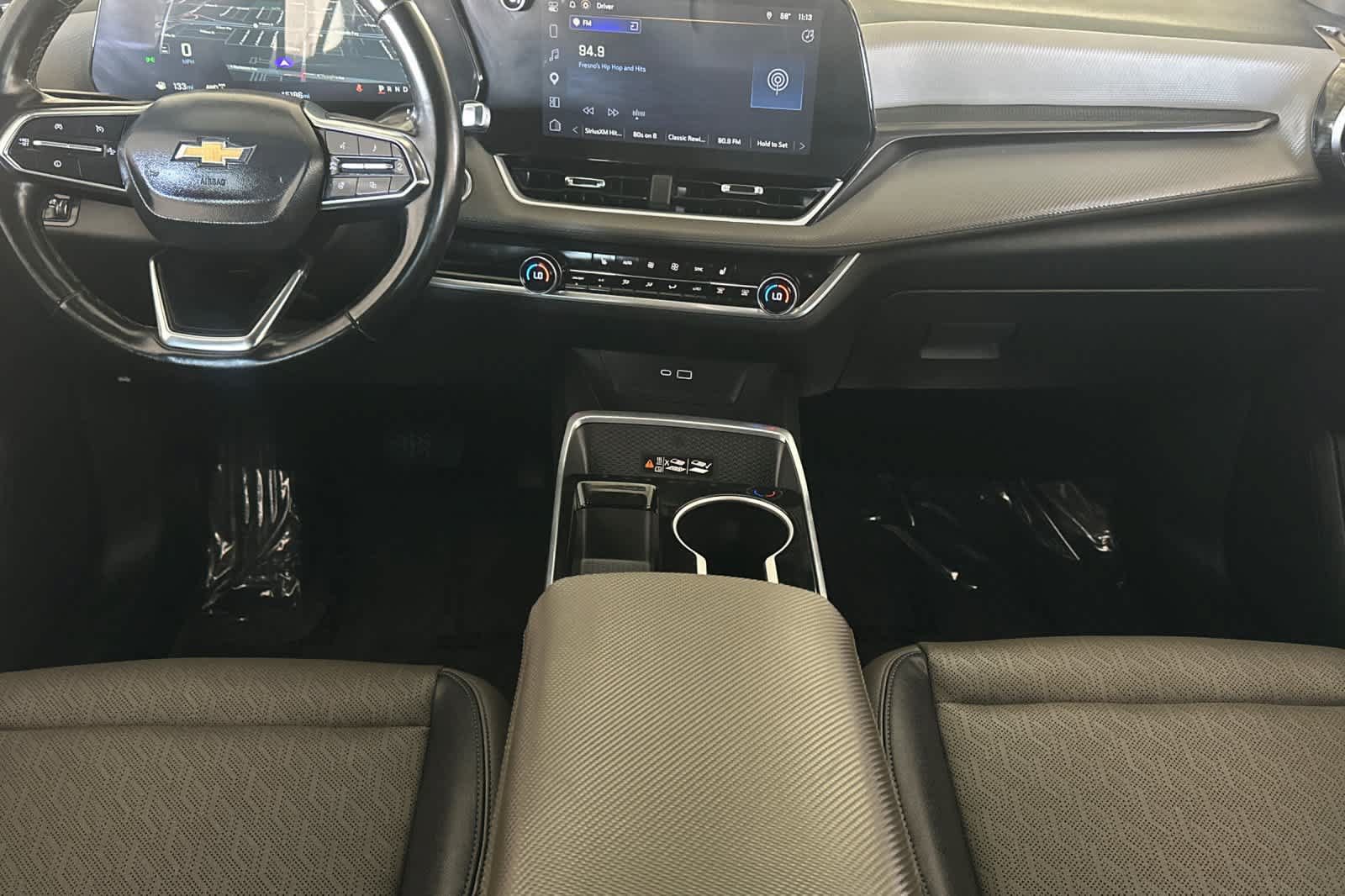 Used 2025 Chevrolet Equinox LT w/ Convenience Package II AWD/4WD image 4