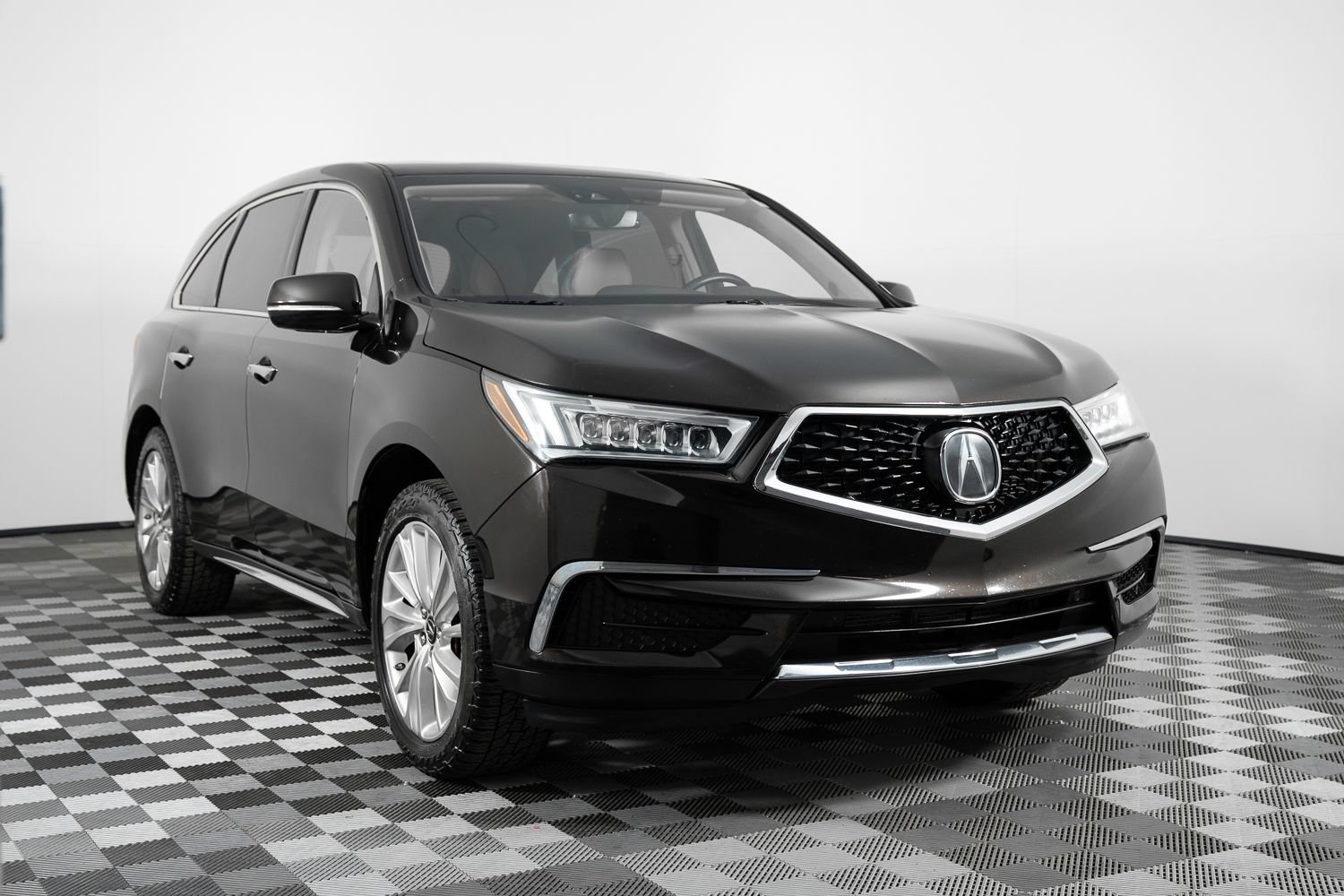 Used 2017 Acura MDX w/ Technology Package AWD/4WD image 10