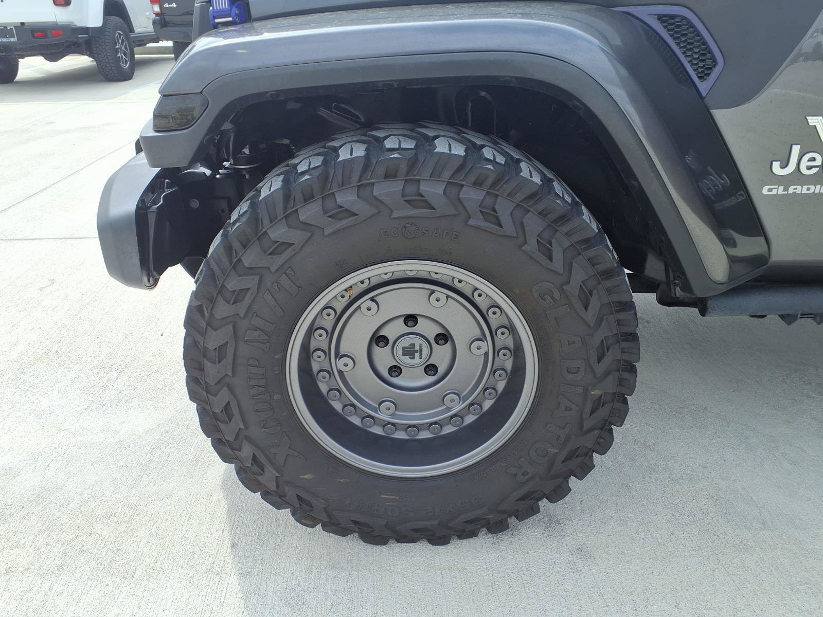 Used 2021 Jeep Gladiator Overland AWD/4WD image 29
