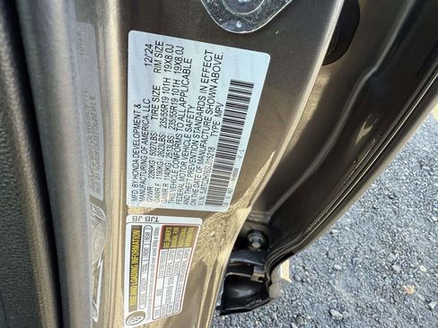 Used 2025 Acura RDX SH-AWD w/ Advance Package image 31