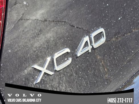 Certified 2024 Volvo XC40 B5 Core w/ Protection Package Premier image 10