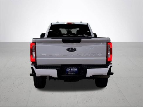 Used 2024 Ford F350 XLT image 11