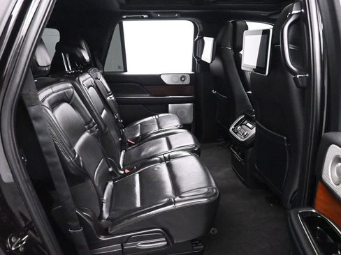 Used 2019 Lincoln Navigator L Reserve image 19