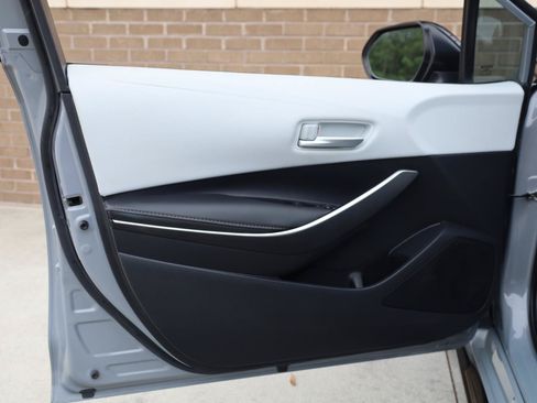 Used 2022 Toyota Corolla SE FWD image 12
