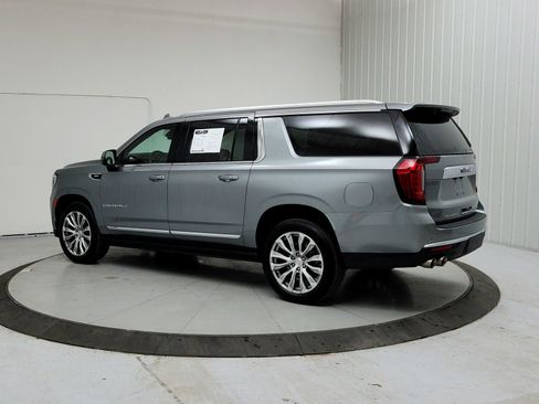Used 2023 GMC Yukon XL Denali RWD image 6