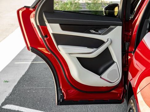 New 2026 Jaguar F-PACE R-Dynamic S image 19