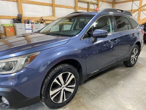 Used 2018 Subaru Outback 2.5i Limited w/ Popular Package #2 image 9