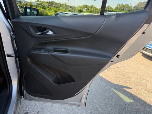 Used 2018 Chevrolet Equinox LT AWD/4WD image 18
