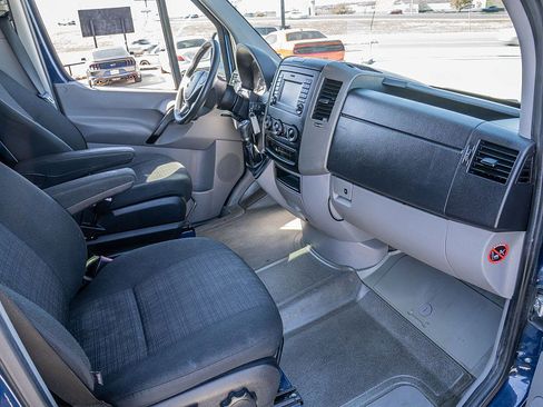Used 2016 Mercedes-Benz Sprinter 2500 image 14
