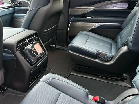 New 2025 Cadillac Escalade IQ Sport 2 w/ LPO, ONYX Package image 12