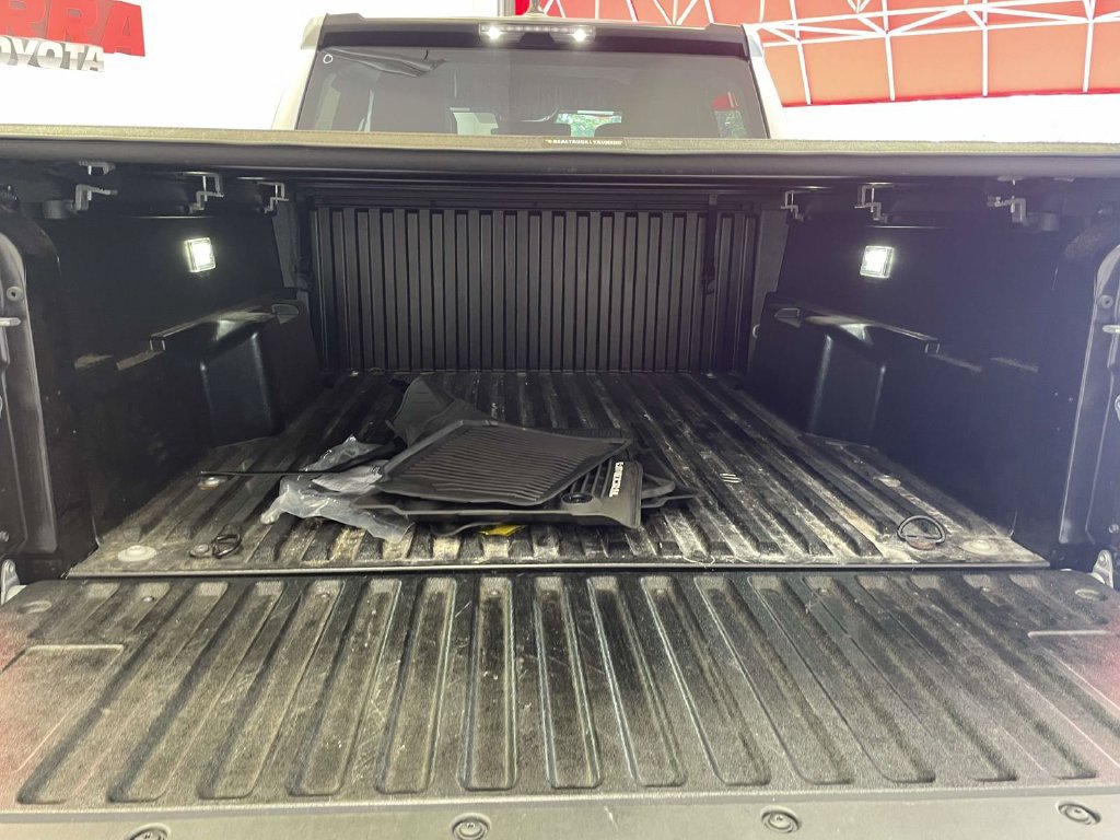 Used 2025 Toyota Tacoma SR5 RWD image 9
