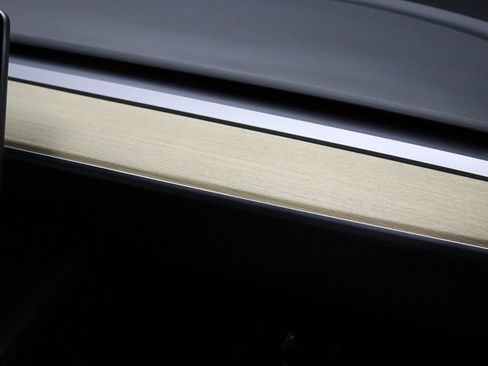 Used 2023 Tesla Model 3 Standard Range image 47