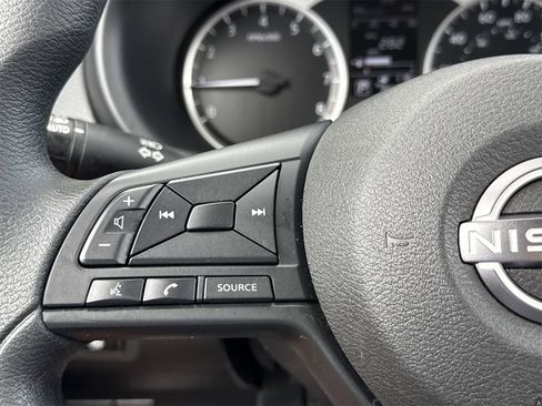 Used 2024 Nissan Kicks S image 19