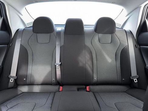 New 2026 Hyundai Elantra SE image 15