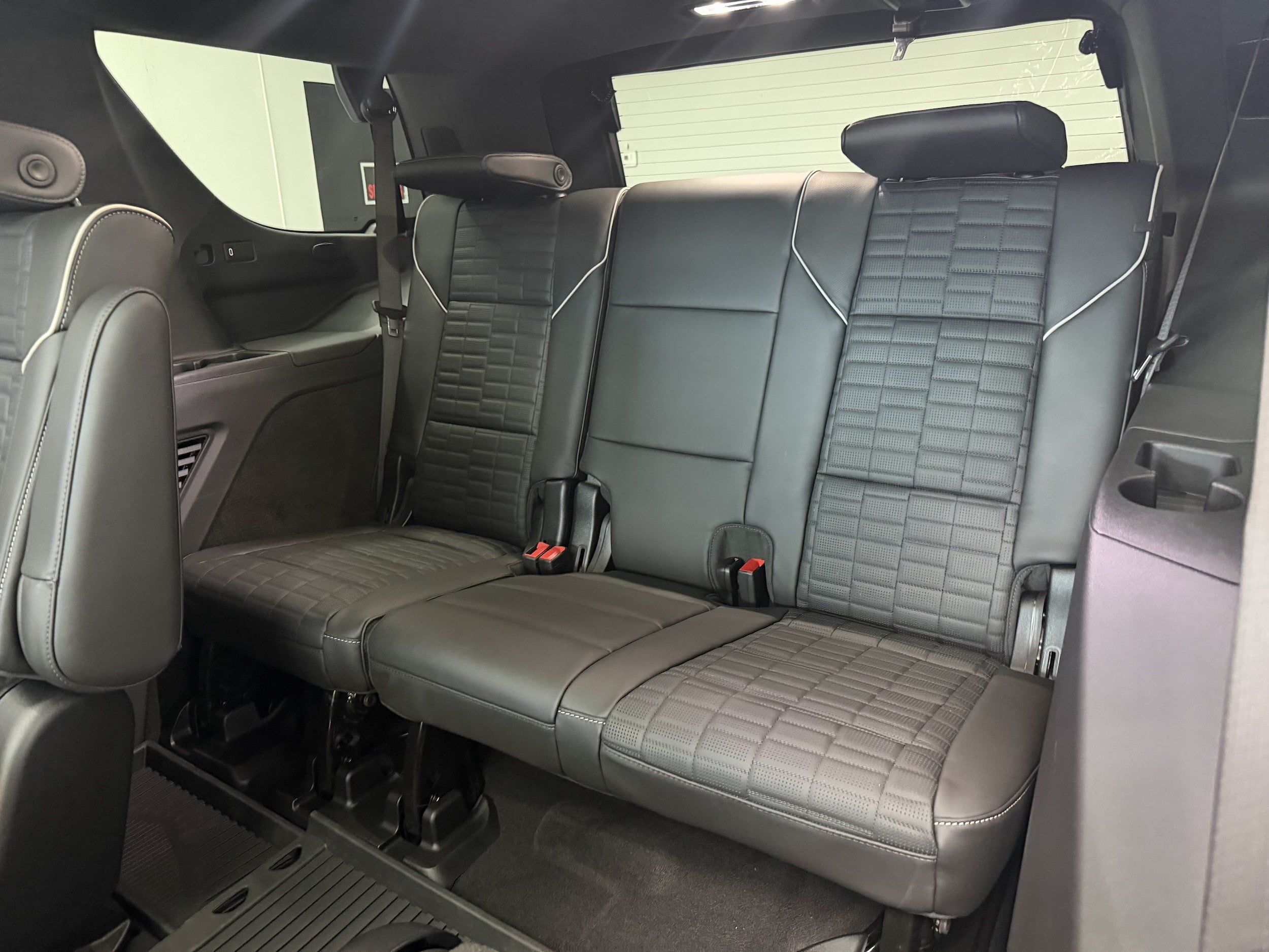 Used 2026 Cadillac Escalade Platinum Sport AWD/4WD image 32