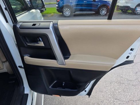 Used 2016 Toyota 4Runner Limited AWD/4WD image 36