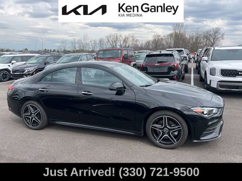 Used 2023 Mercedes-Benz CLA 250 4MATIC image 4