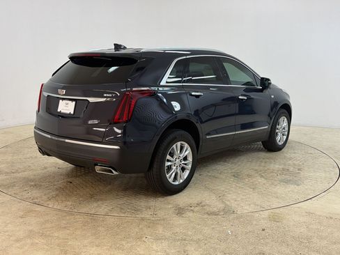Used 2025 Cadillac XT5 Luxury w/ LPO, Floor Liner Package FWD image 9