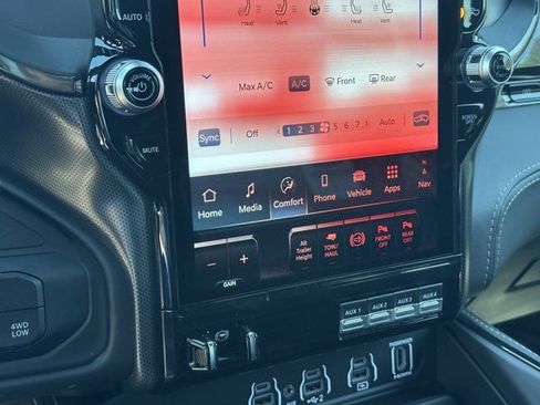 New 2026 RAM 3500 Limited AWD/4WD image 29