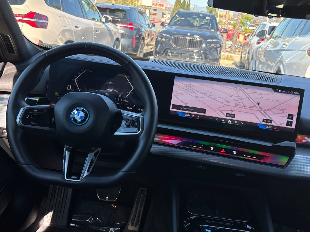 Used 2026 BMW i5 eDrive40 w/ M Sport Package RWD image 21