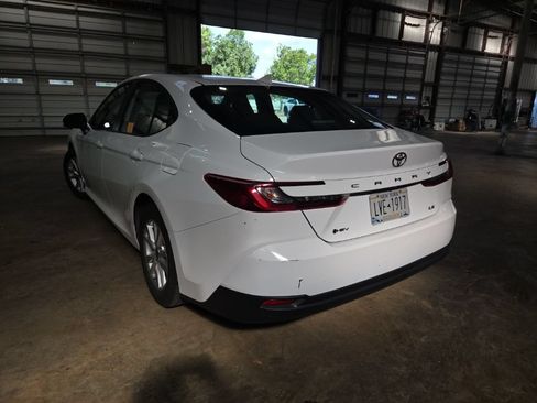 Used 2025 Toyota Camry LE FWD image 8