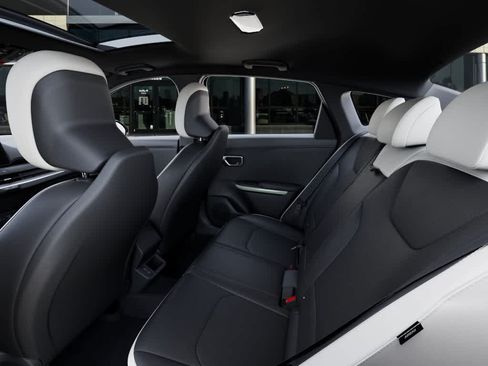 New 2026 Kia K4 EX FWD image 18