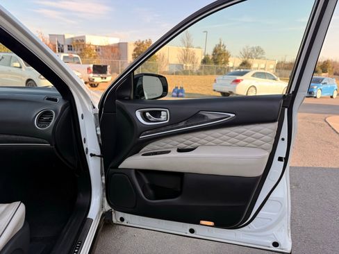Used 2019 INFINITI QX60 Luxe w/ Limited Package image 29