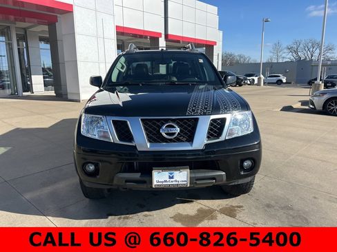 Used 2020 Nissan Frontier PRO-4X w/ Pro-4x Utility Package image 4